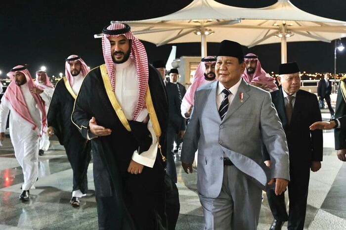 Momen Menhan Prabowo Saat Bertemu Menhan Arab Saudi Bahas Percepatan ...