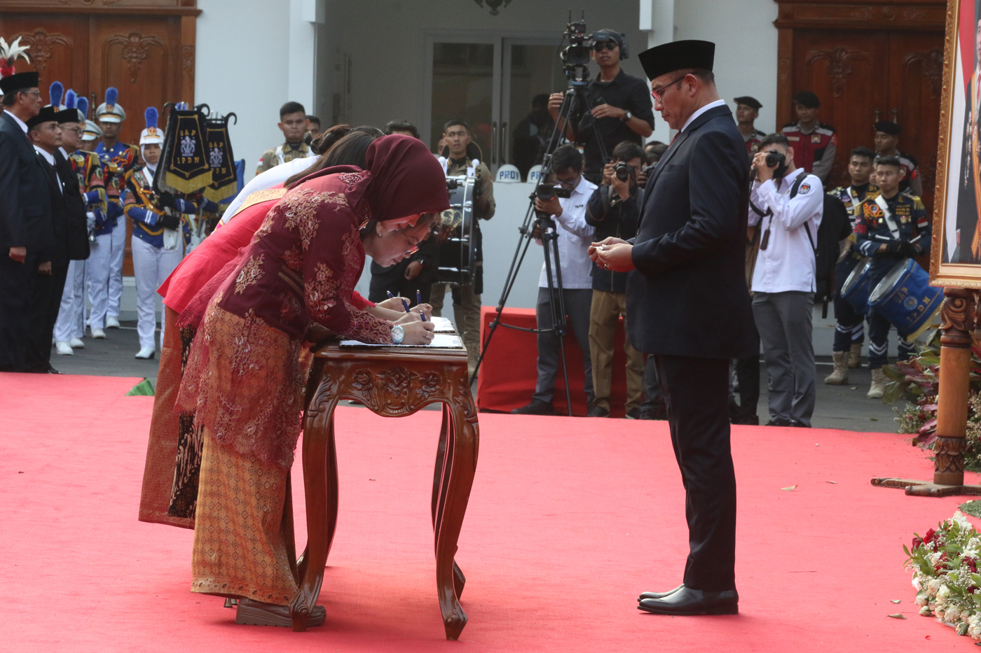 Ketua KPU Lantik Anggota KPU Kabupaten/Kota