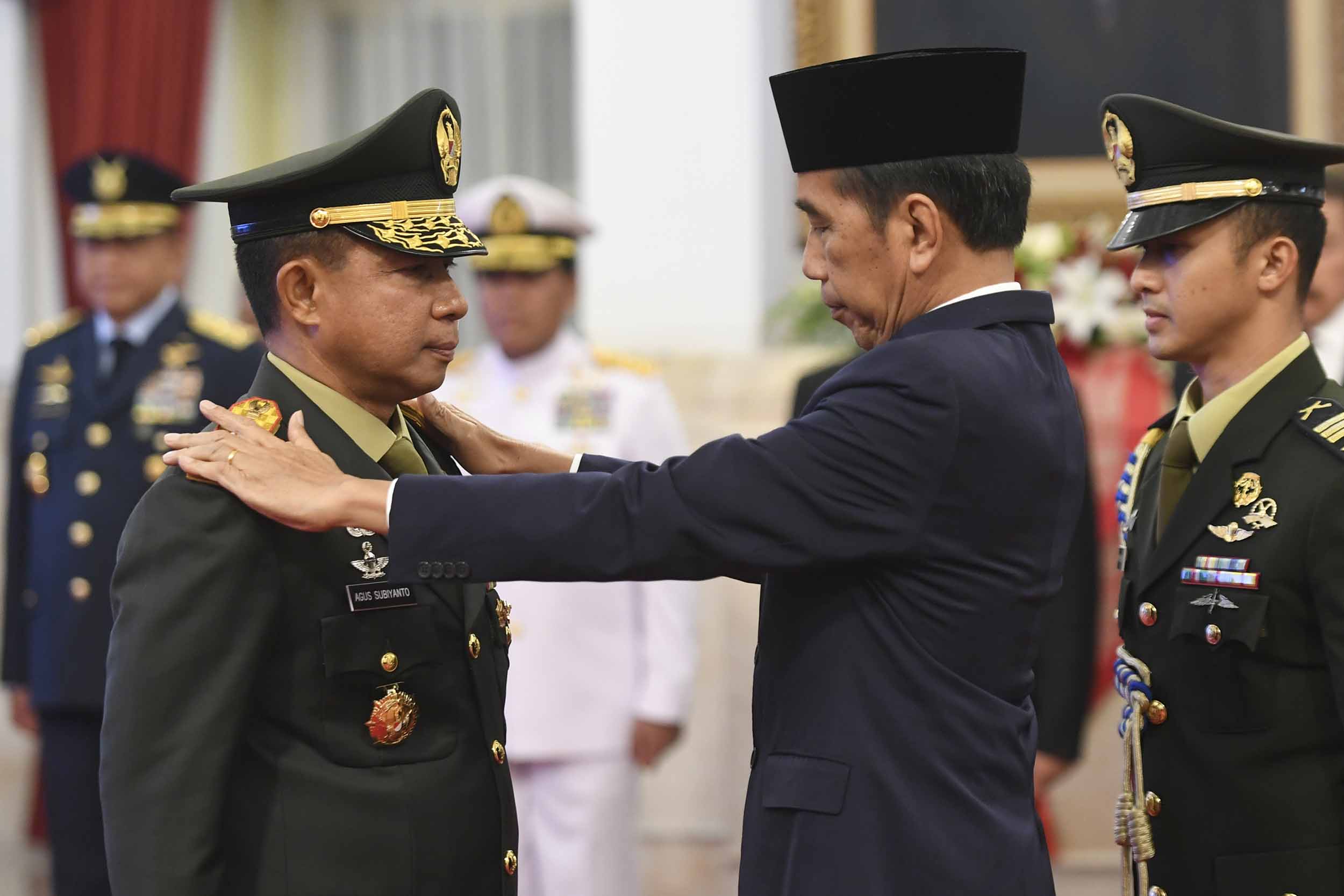 Presiden Jokowi Lantik Jenderal Agus Subiyanto Menjadi Panglima TNI